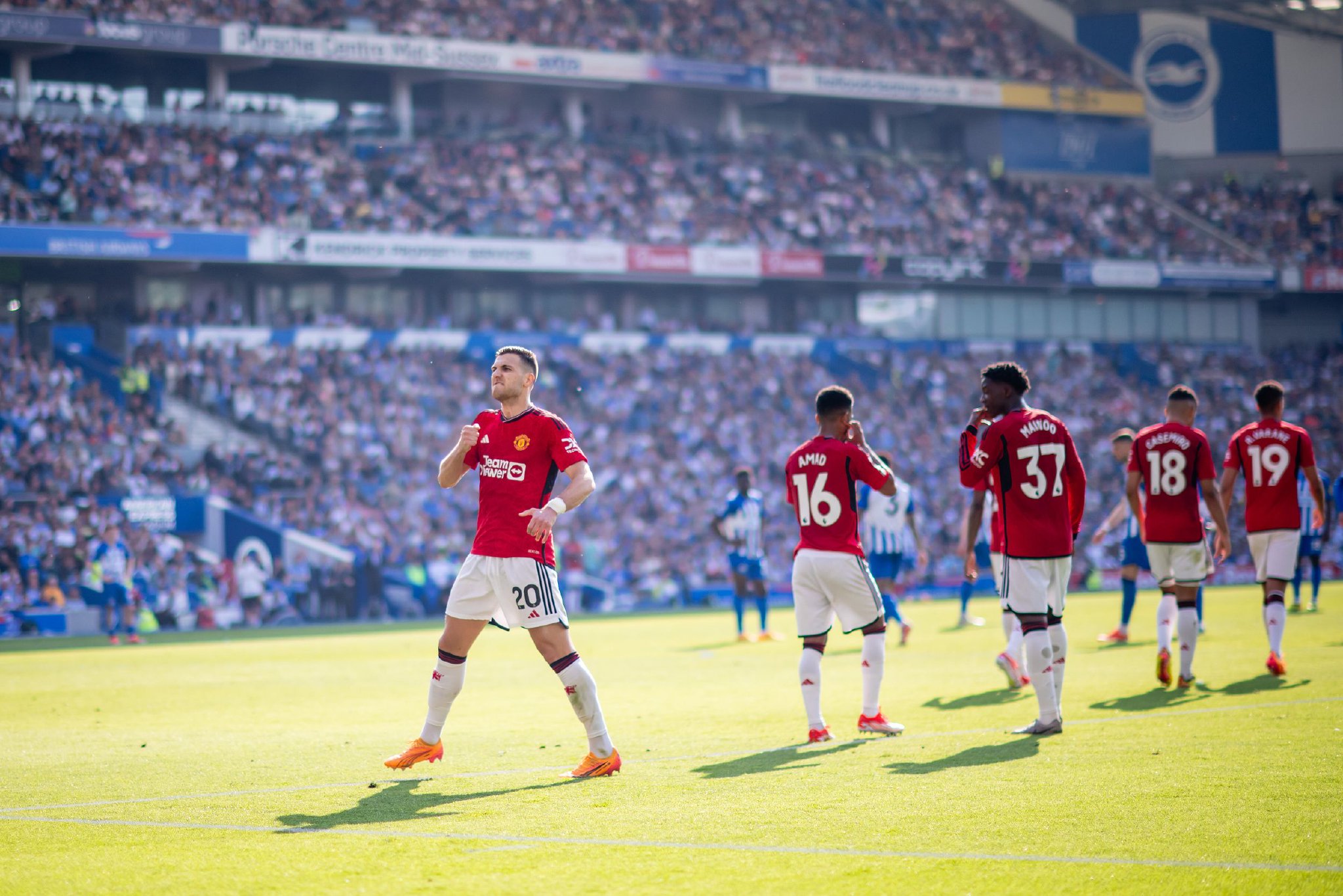 尽管年仅2 尽管年仅2