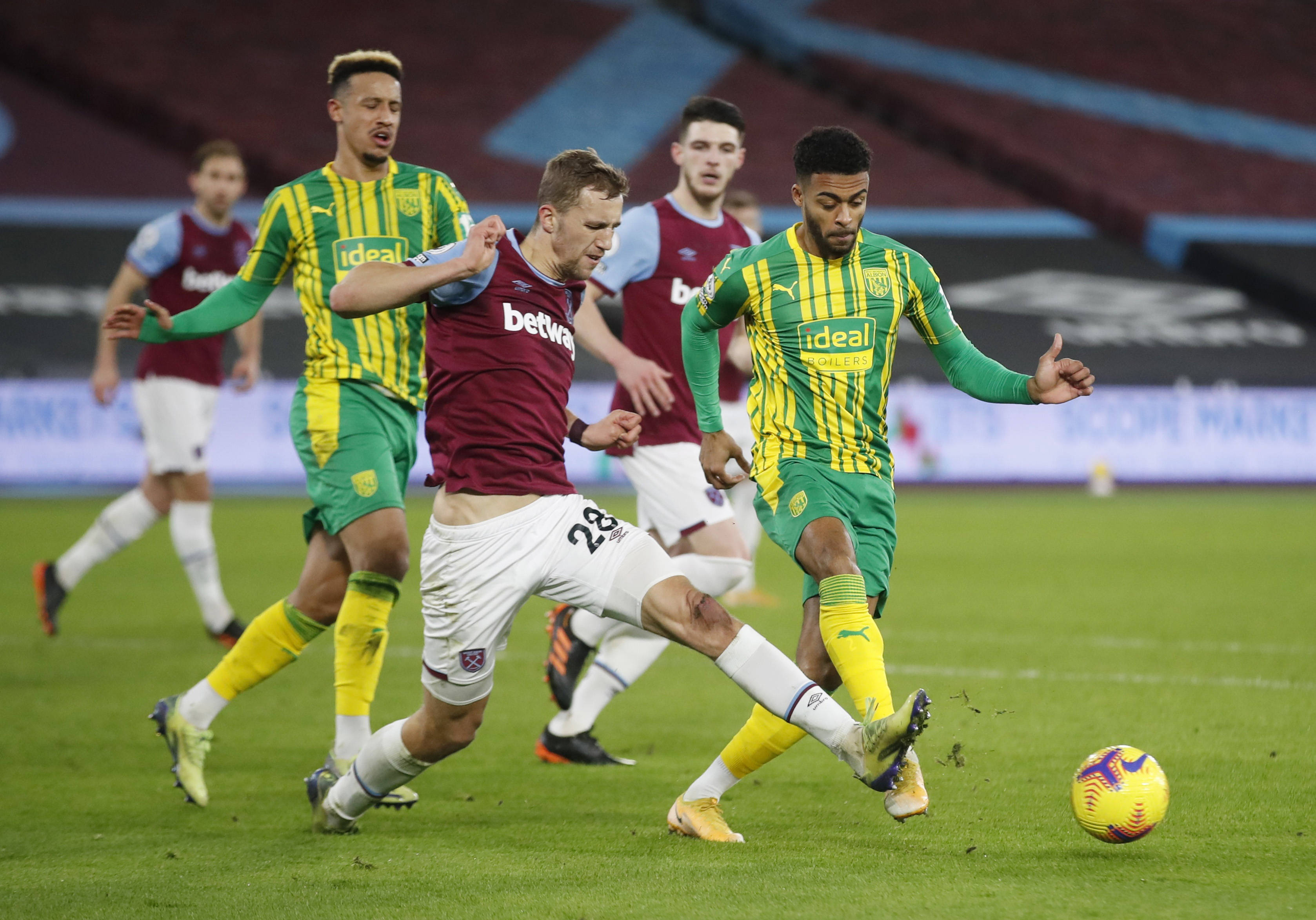 马特乌斯谈穆西亚拉受伤：拜仁应考虑给穆勒一份六个月的合同.