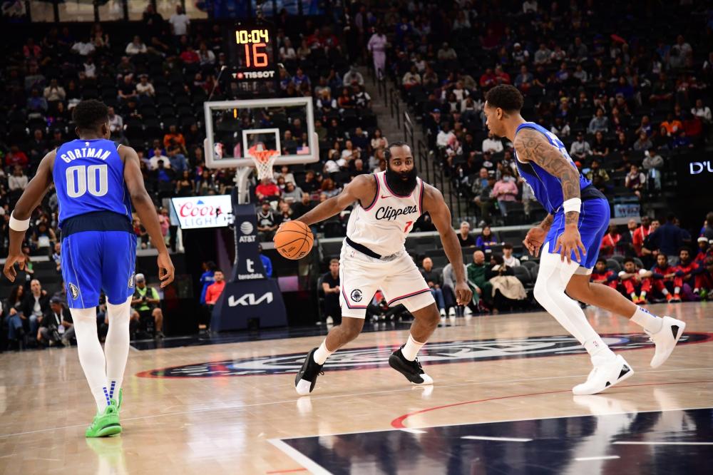 跑者们经过 跑者们经过